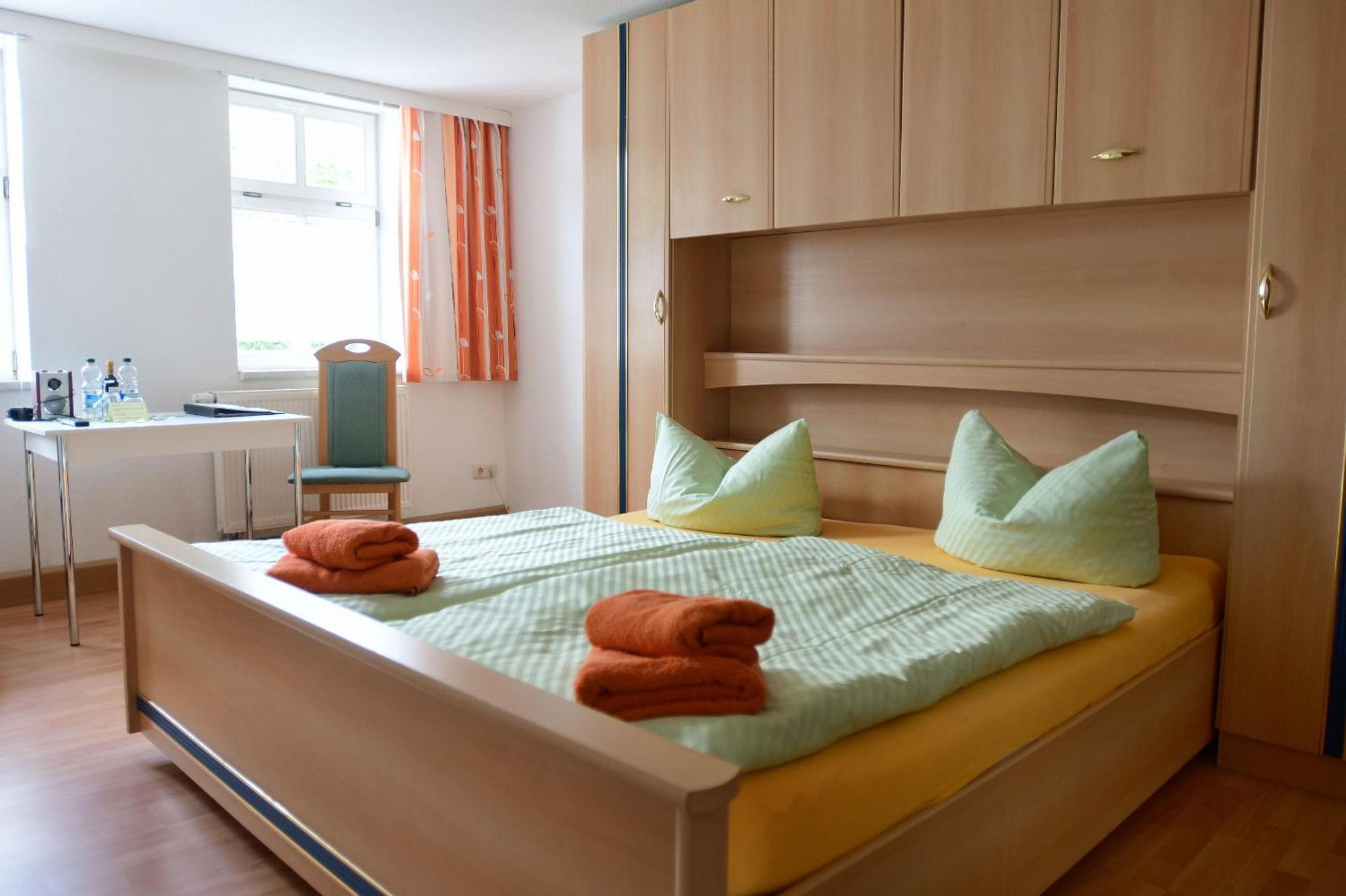 Hotel Garni Goldene Henne Arnstadt Pokój zdjęcie
