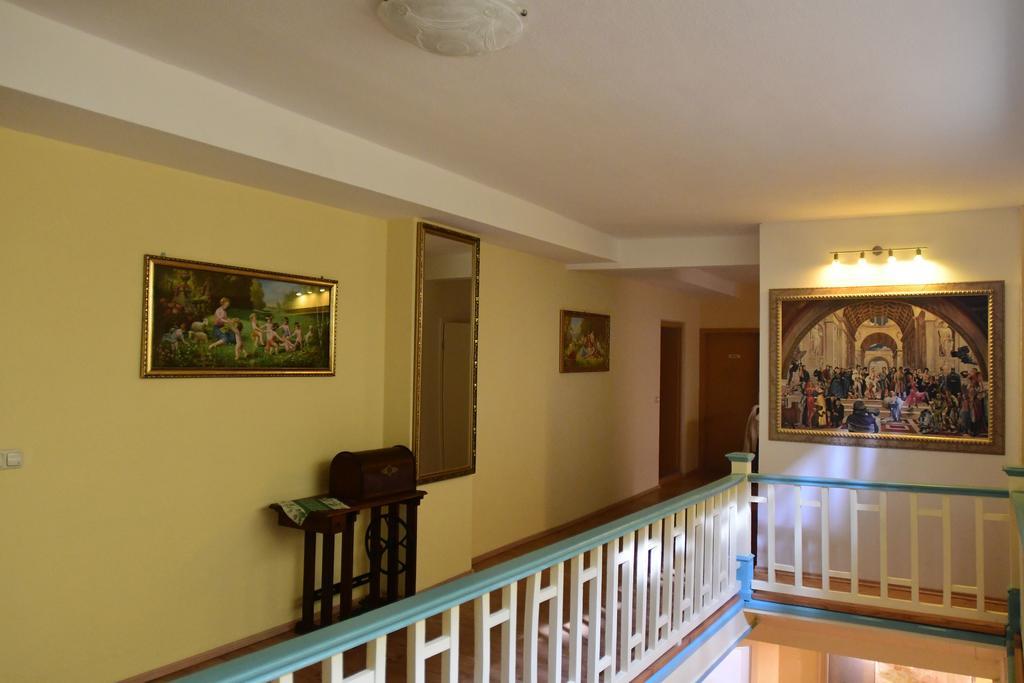 Hotel Garni Goldene Henne Arnstadt Zewnętrze zdjęcie